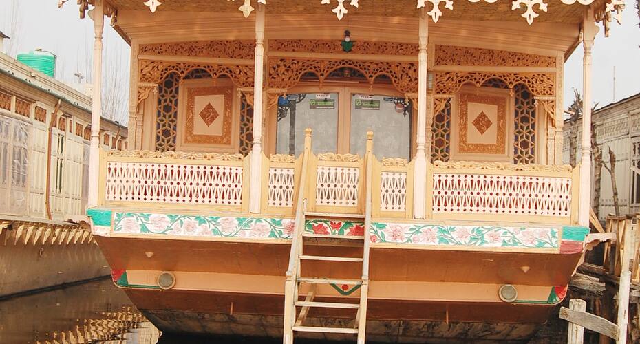 Sheikh Palace Houseboat, Srinagar 1
